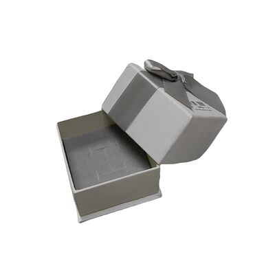 Good price Customizable Jewelry Paper Box with magnetic closure and matte lamination finish ideal for jewelry retail gift packaging and presentation needs online
